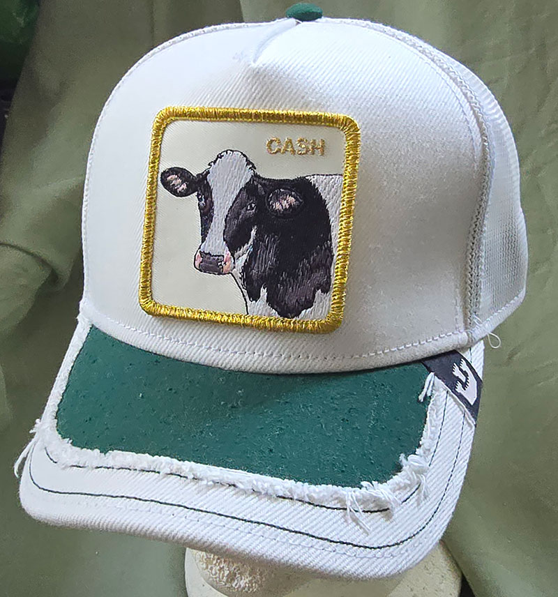 THE FARM GOORIN BROS. COW white