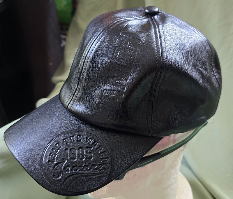 JAMORIT black leather