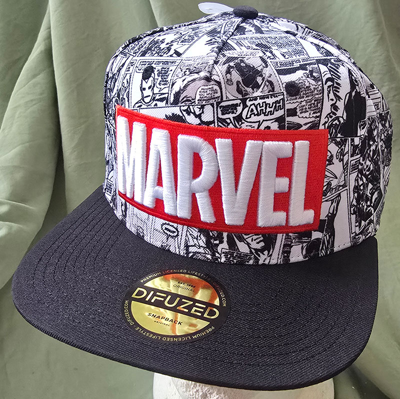 SNMARVEL APBACK CAP ALL OVER COMIC UND LOGO