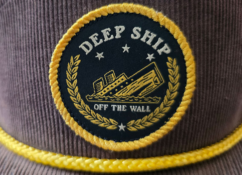 DEEP SHIP OFF THE WALL Vans navy velvet