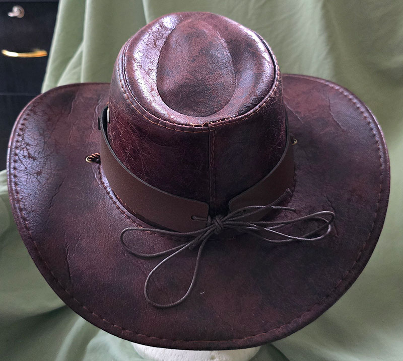 COWBOY HAT