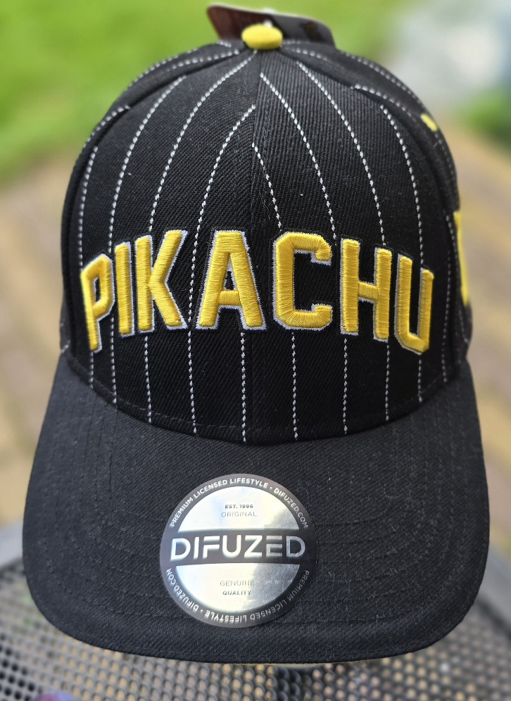 DIFUZED POKEMON CURVED BILL CAP  black yellow