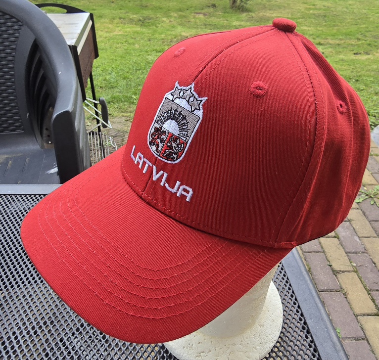 LATVIJA red