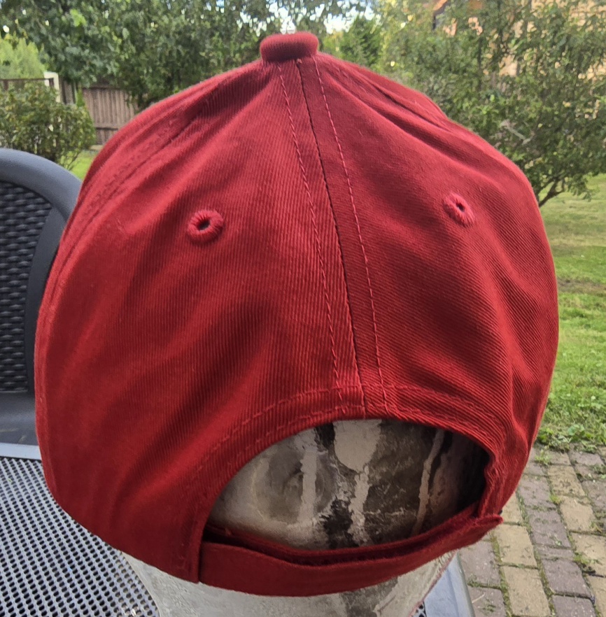 LATVIJA red
