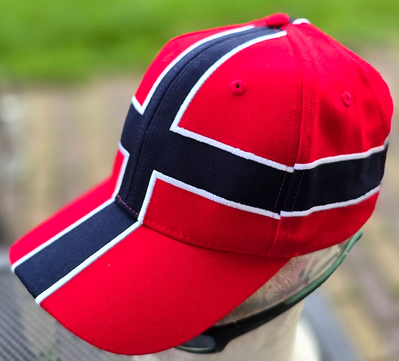 Flaaroning NORWAY red black