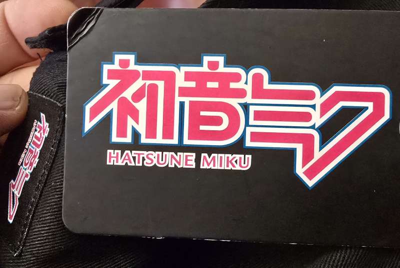 Difuzed Hatsune Miku Black & Pink