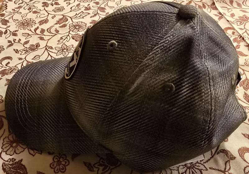 Train apres ski cap EMPORIO ARMANI dark green fancy 1