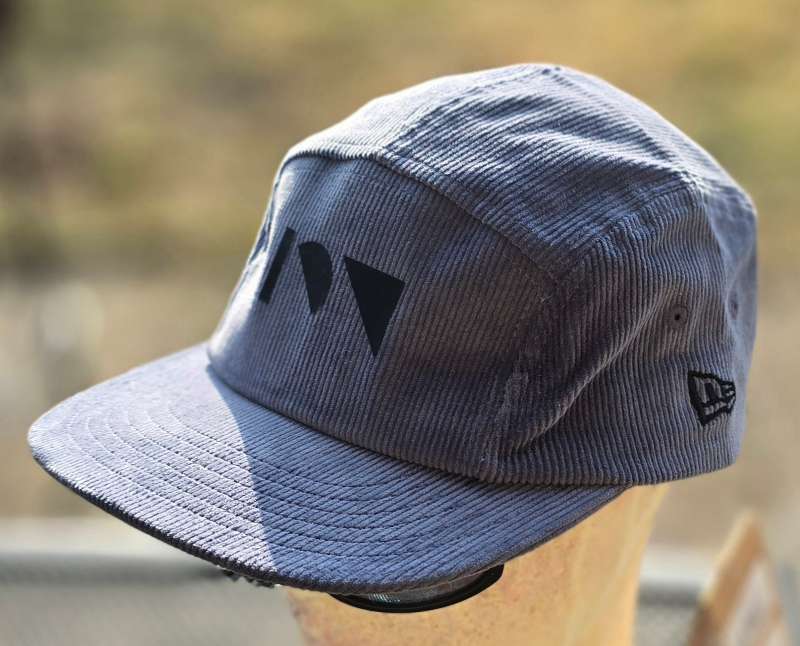IOB CAP STAN SLATE OSFM NEW ERA velvet lateblue