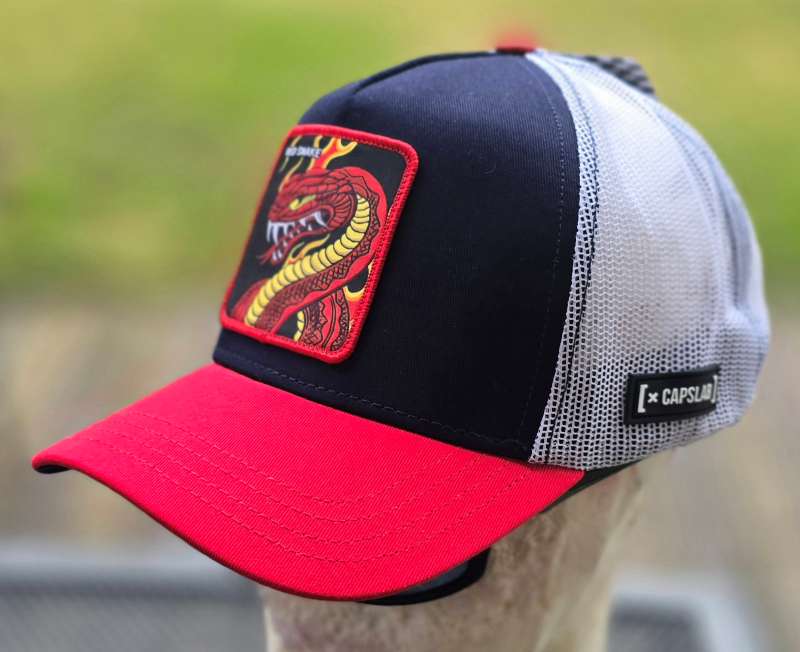 RED SNAKE CAPSLAB red