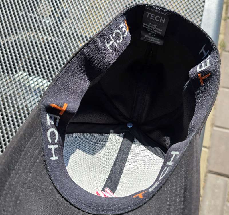 TECH Specialized black