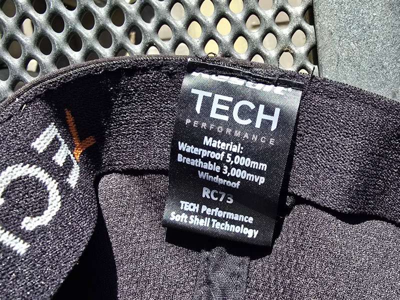 TECH Specialized black
