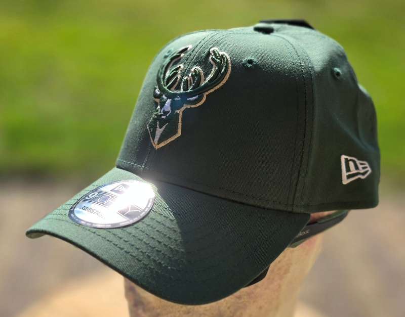 MILWAUKEE BUCKS Path BUCKS Path  NEW ERA 9FORTY dark green