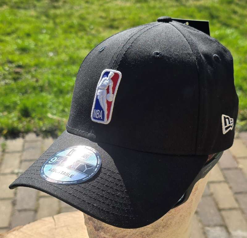 NBA New Era 9FORTY lack jeans