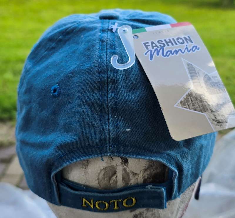 Sicilia aqua blue jeans