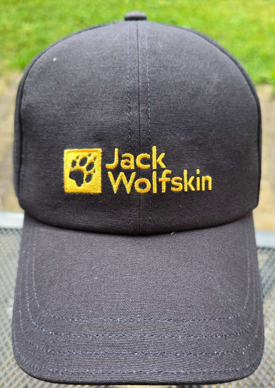 Jack Volfskin black jeans