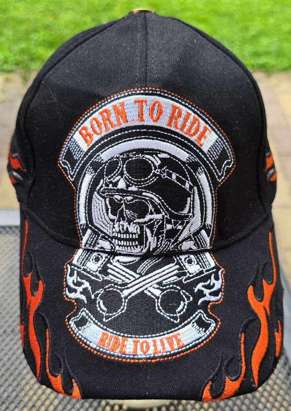 Born To Ride, Ride To Live black