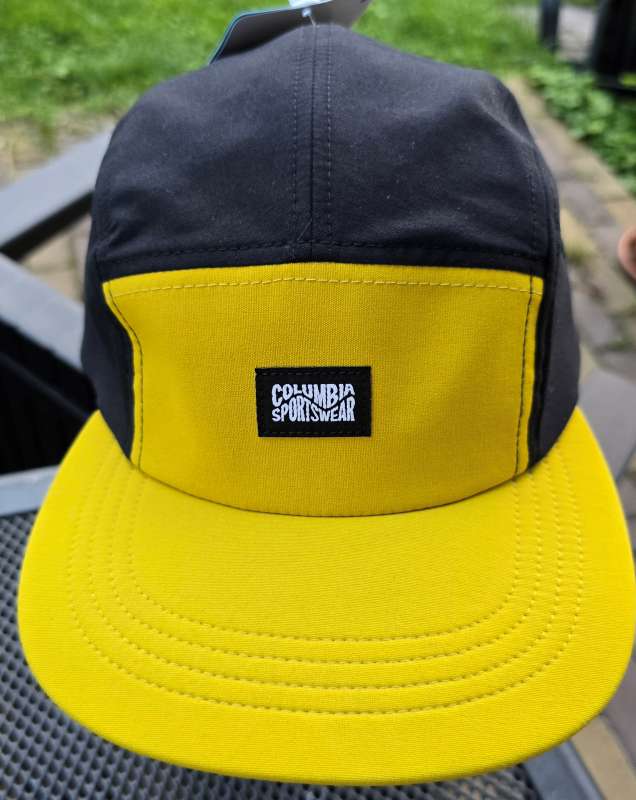 Columbia OMNI-SHIELD advanced repellency yellow black