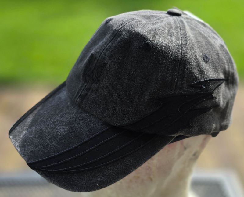 Cropp female cap dark gray