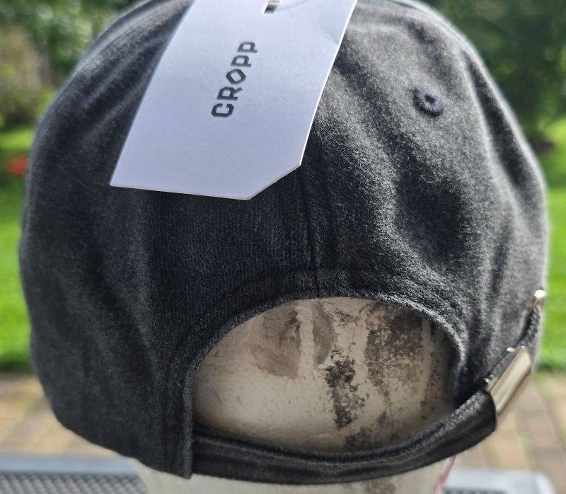 Cropp female cap dark gray