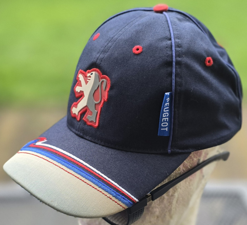Peugeot dark blue red