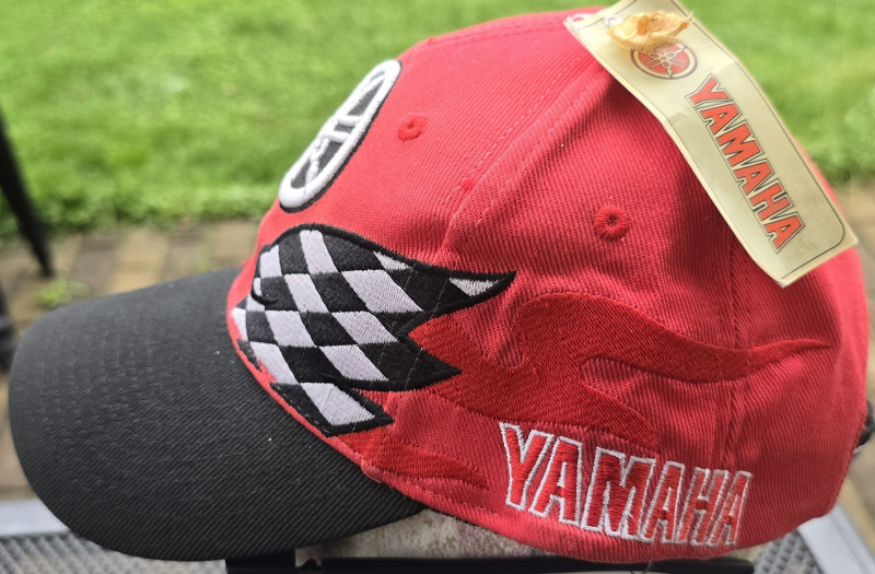 Yamaha red black