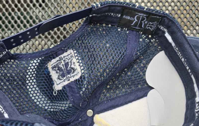 Greece Robin Ruth white dark blue 